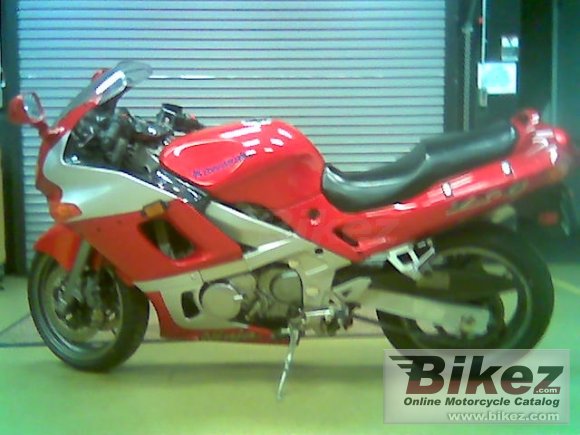 1999 Kawasaki ZZR 600 photo